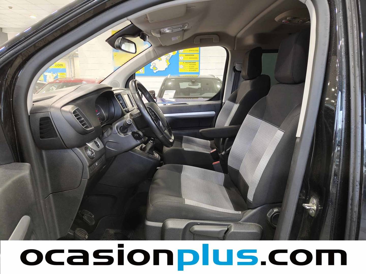 Citroën Spacetourer Citroen Spacetourer BlueHDi 150 Talla M Rip Curl (150 CV) Semi-Camper de ocasión