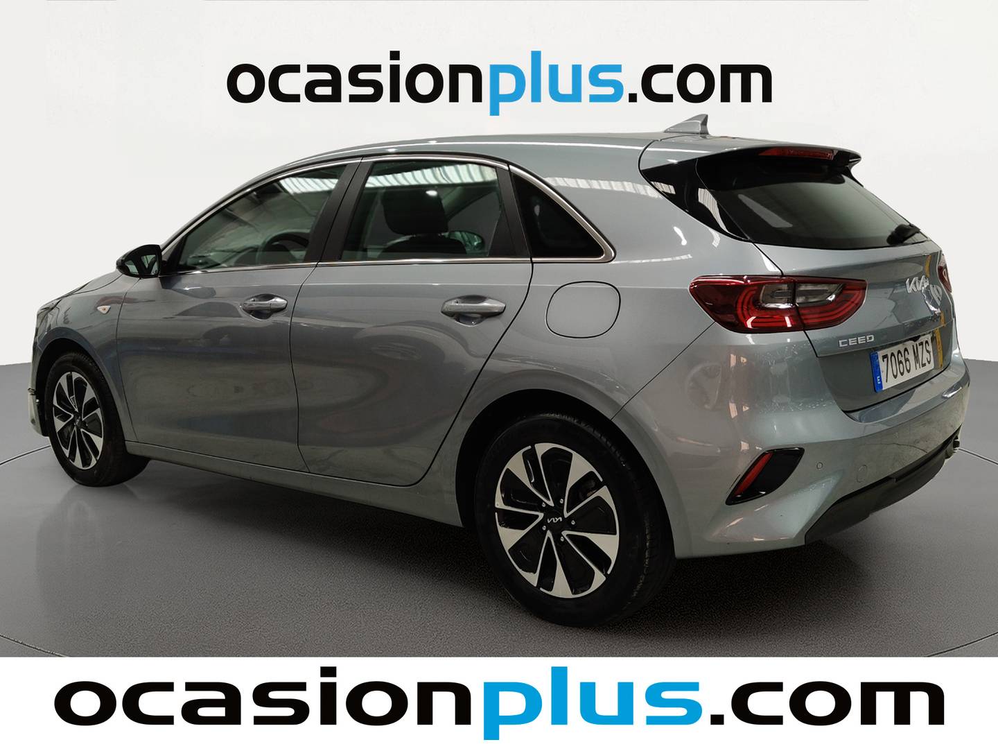 Foto trasera KIA Ceed KIA Ceed 1.0 T-GDI Drive (100 CV) izquierda
