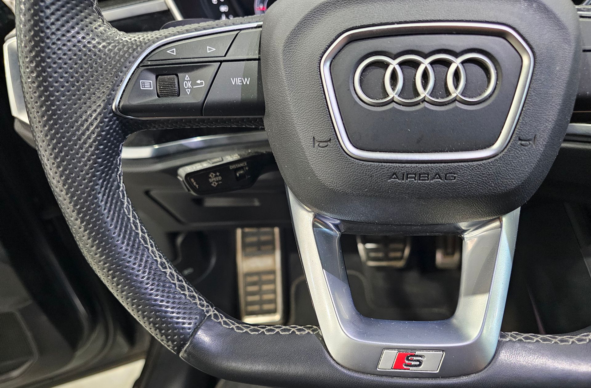 Audi Q3 Black line 40 TDI quattro S tronic - foto 31