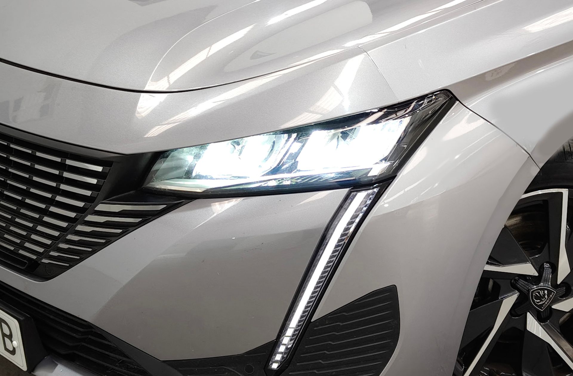 Peugeot 308 Allure Pack BlueHDi 130 EAT8 - foto 19