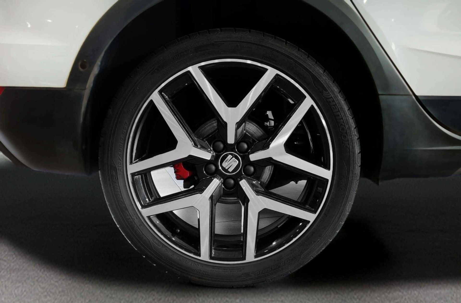 SEAT Arona 1.0 TSI Ecomotive FR Edition - foto 48