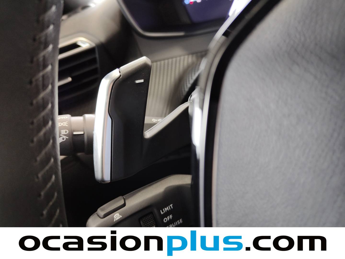 Peugeot 2008 Peugeot 2008 Allure Hybrid eDCS6 (145 CV) km 0