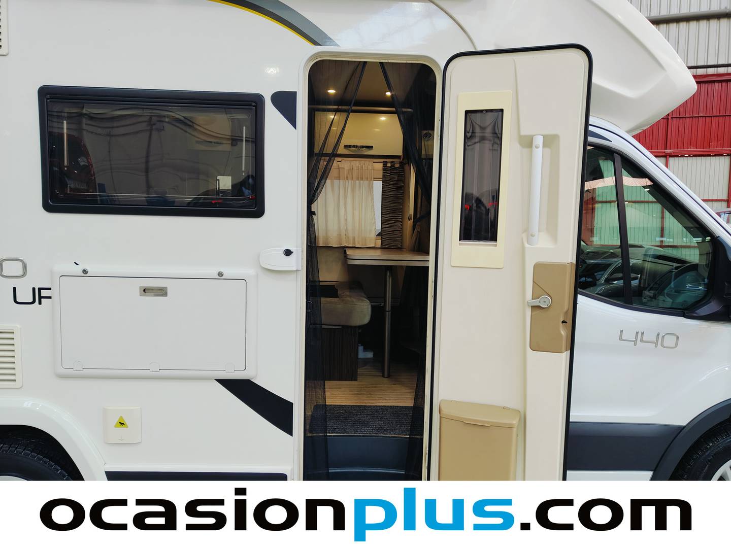 Foto asientos delanteros Benimar Tessoro 440 Benimar Tessoro 440 UP (130 CV) 4 Plazas