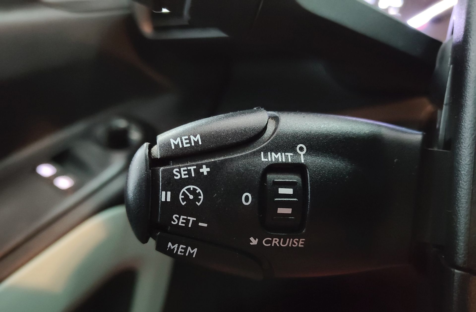 Citroën Berlingo Combi BlueHDi 100 Talla M 100 Años - foto 24