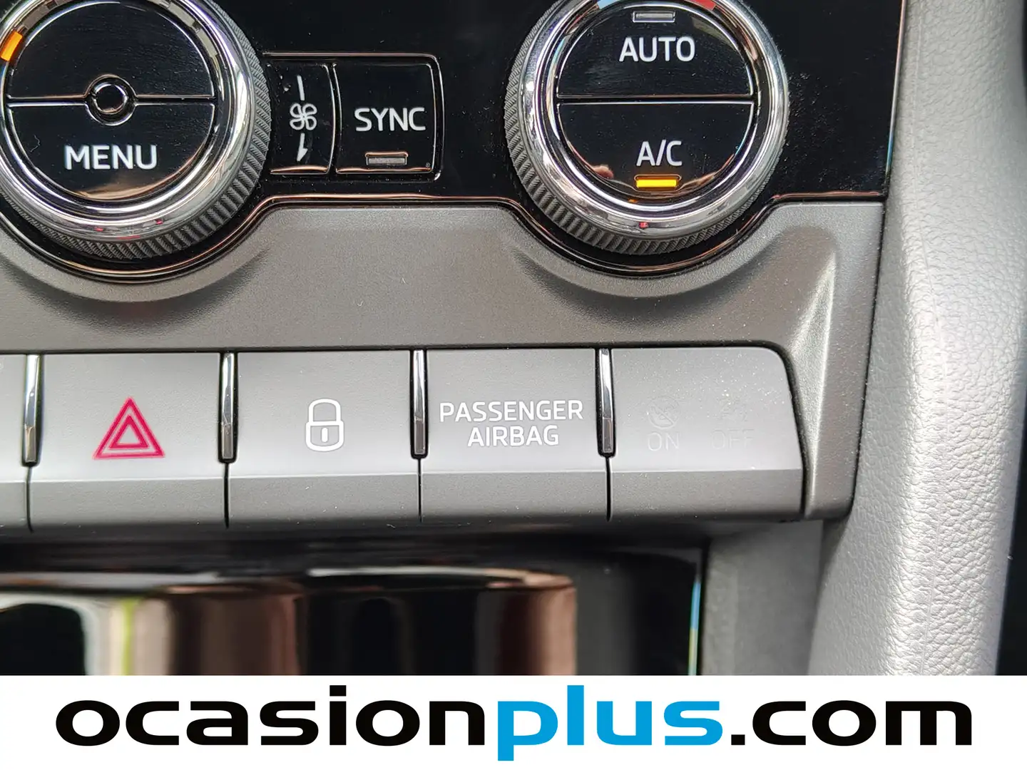 Foto Skoda Karoq Skoda Karoq 1.5 TSI ACT Sportline (150 CV)