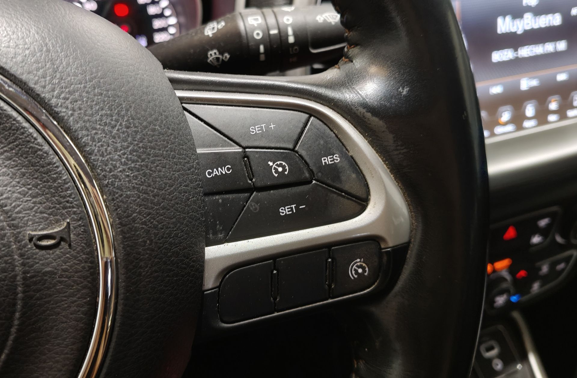 Jeep Compass 2.0 MultiJet Longitude 4x4 AD - foto 27