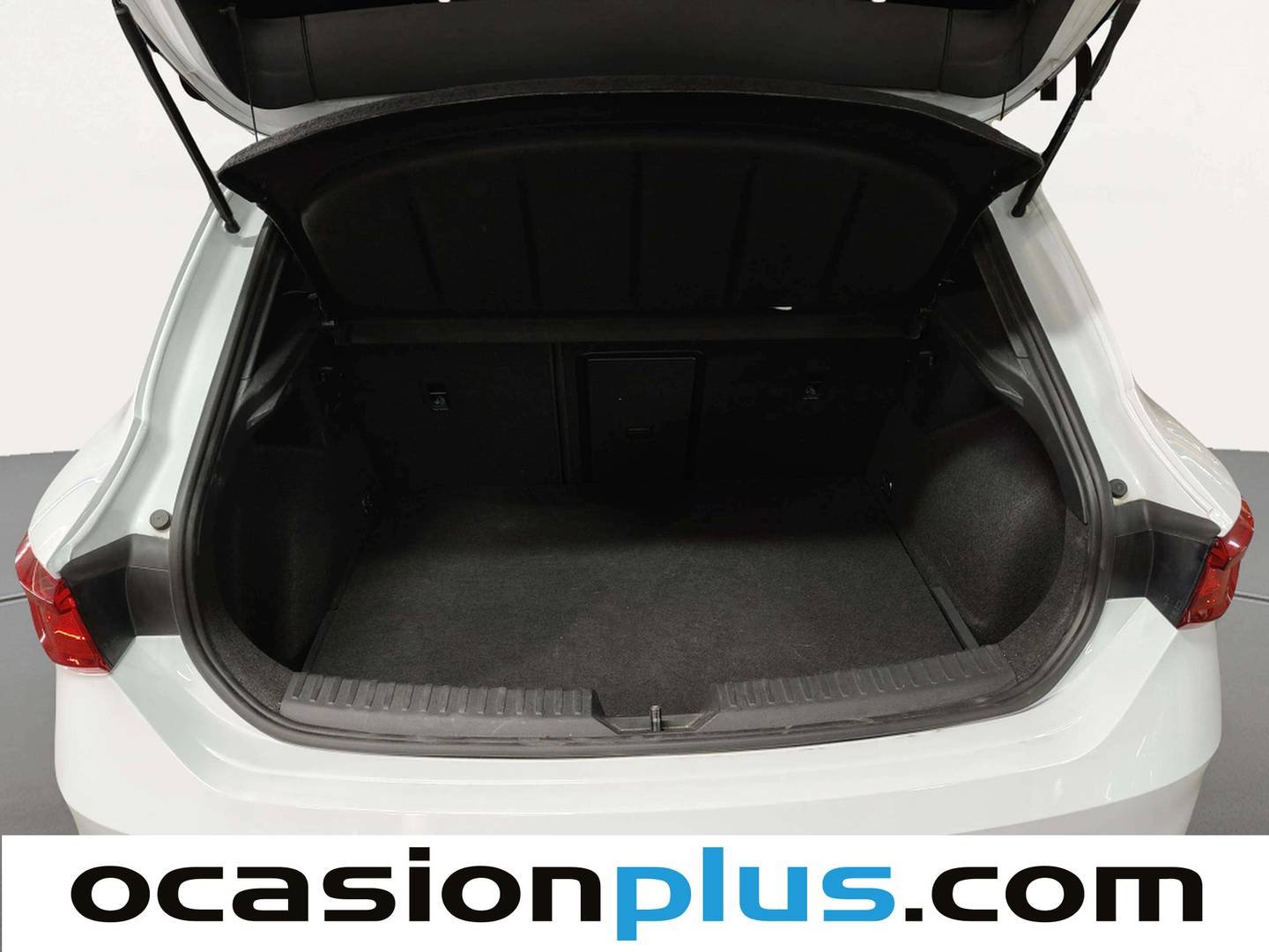Fotos maletero Seat León Seat León 1.4 e-Hybrid S&S FR XL DSG (204 CV)