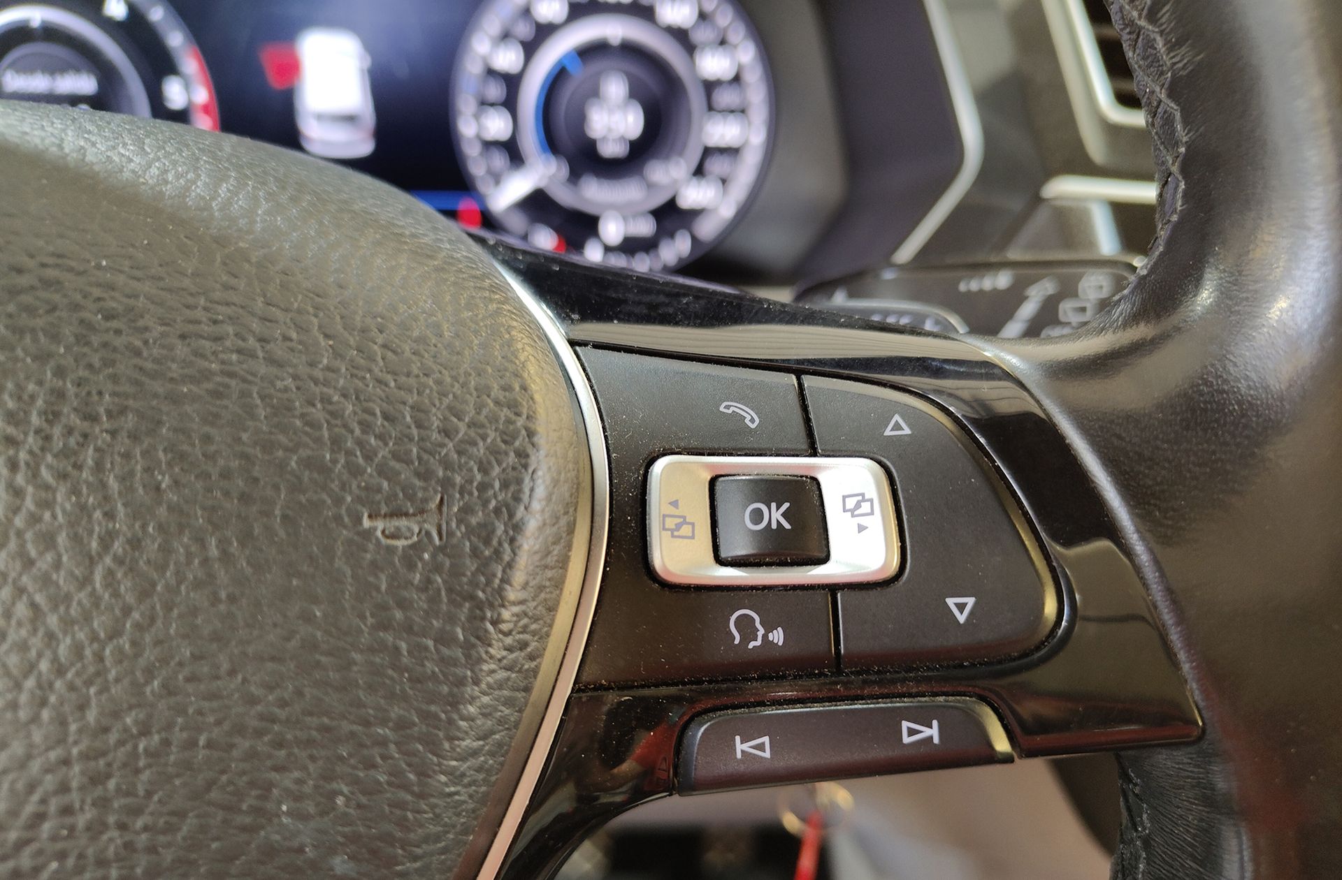 Volkswagen Tiguan Sport 2.0 TDI DSG - foto 31