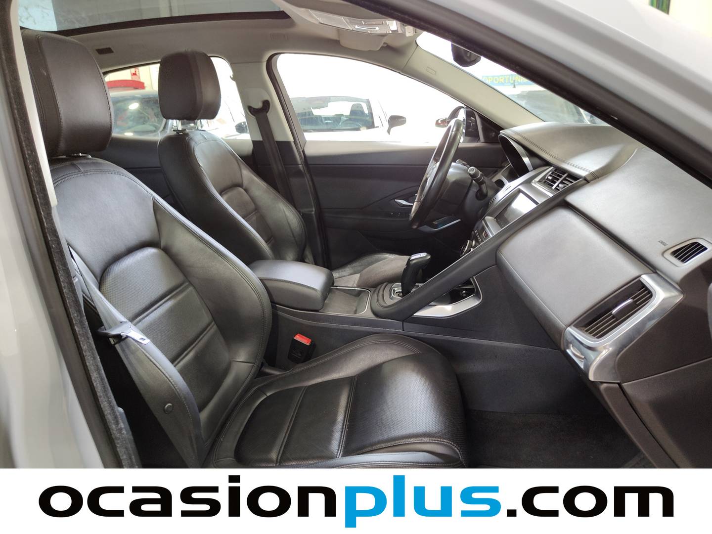 Foto Jaguar E-Pace Jaguar E-PACE 2.0P S 4WD Auto  (249 CV)