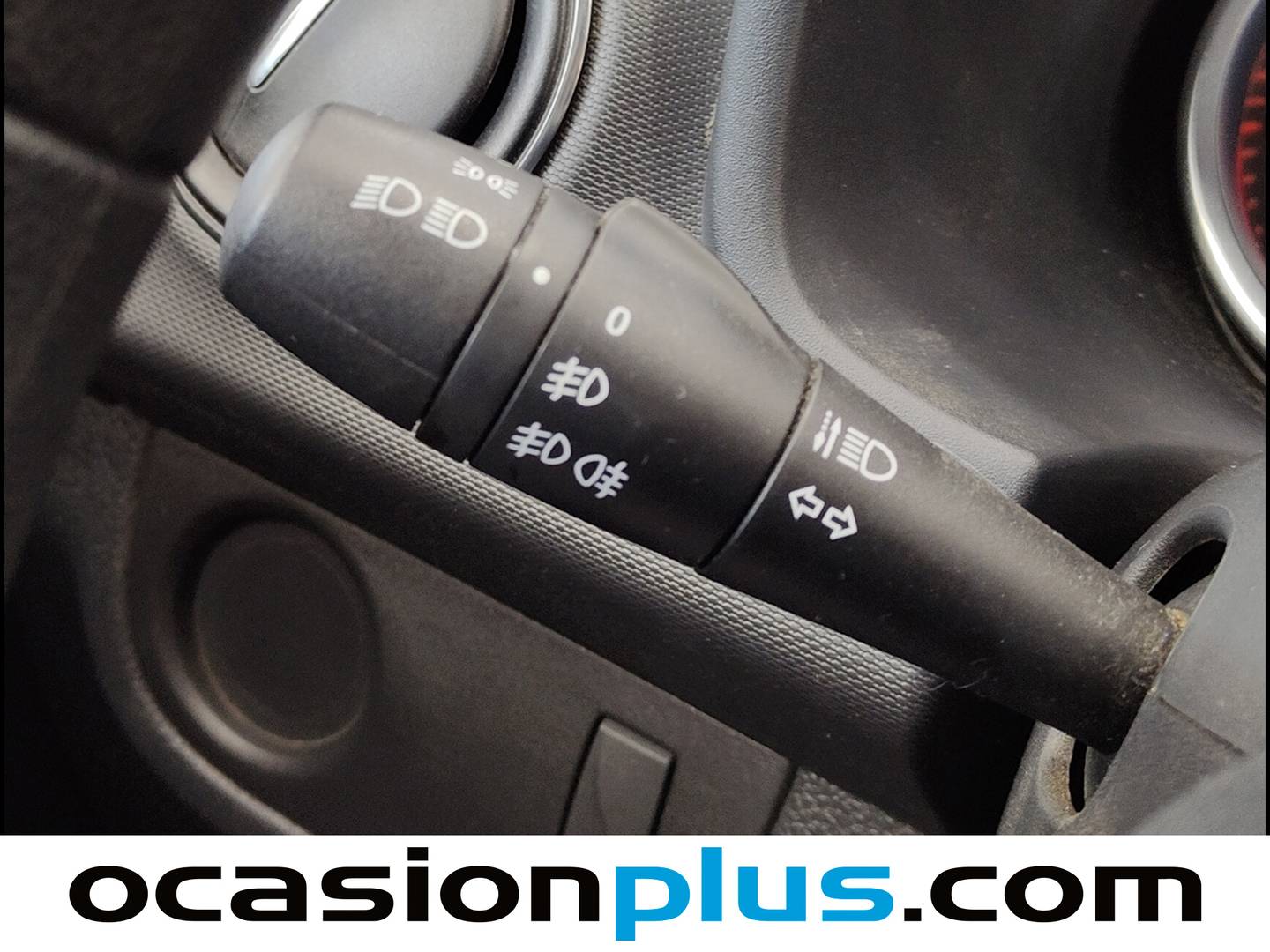 Equipamiento del Dacia Sandero Dacia Sandero 1.0 Stepway Essential  (73 CV)