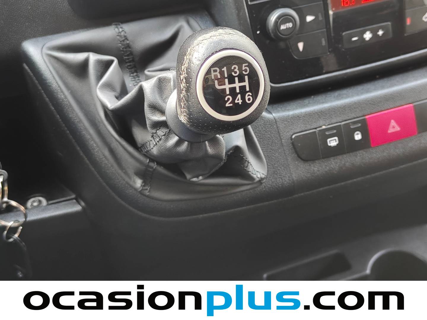 Peugeot Boxer Peugeot Boxer Furgon BlueHDi 140 S&S 335 L2H2 (140 CV) de segunda mano