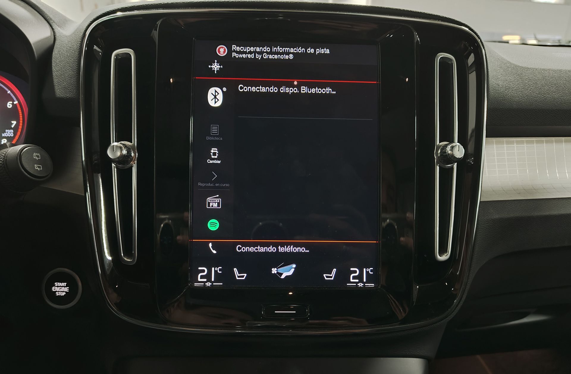 Volvo XC40 T3 Business Plus - foto 37