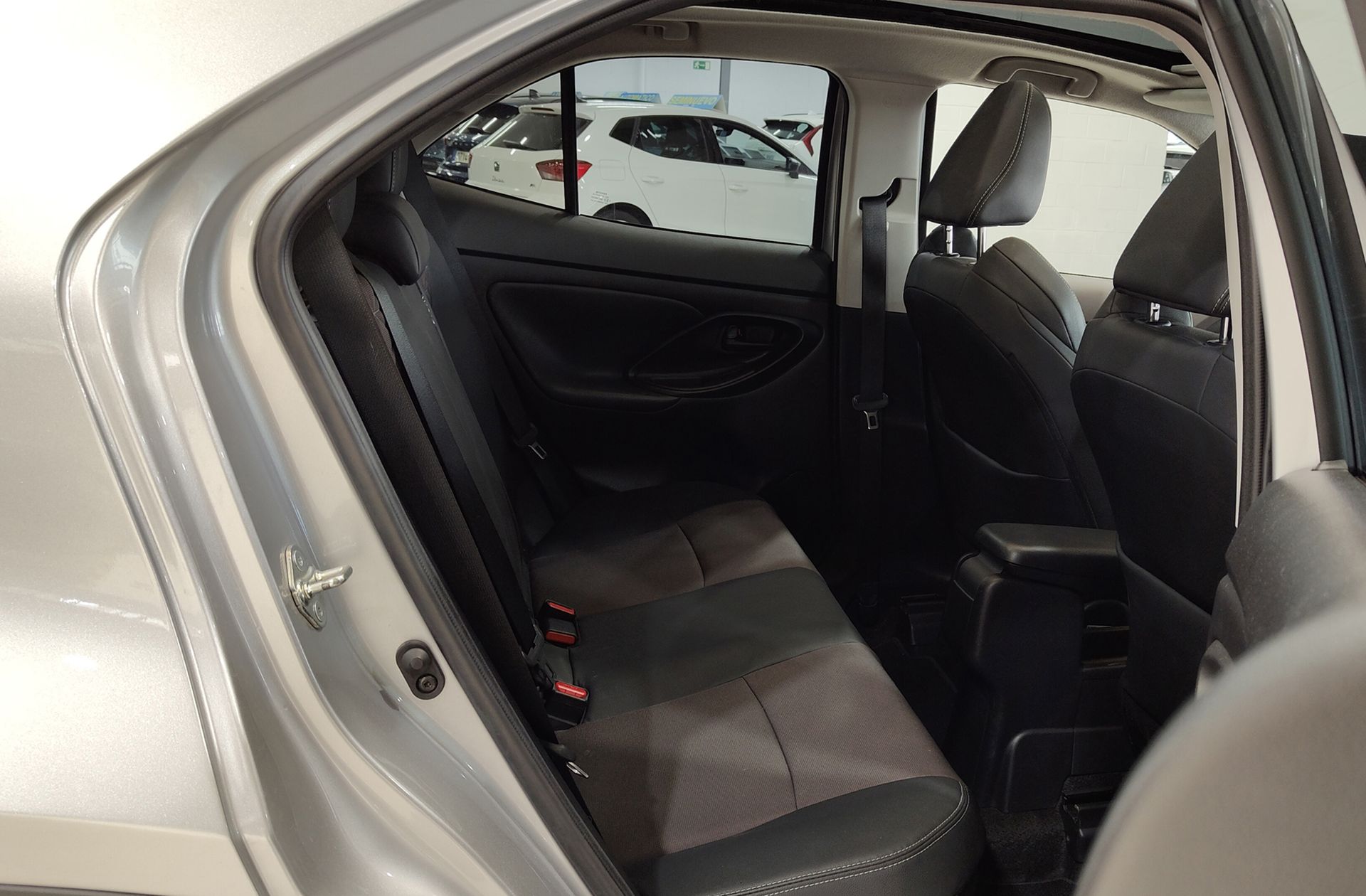 Toyota Yaris Cross 120H Style - foto 18
