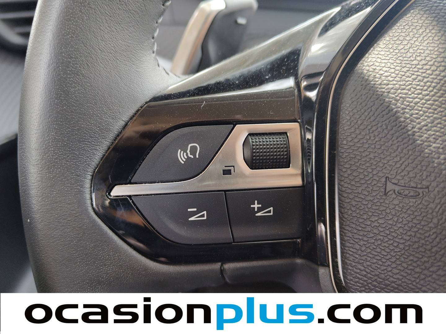 Peugeot 208 Peugeot 208 Style Hybrid 110 eDCS6 (110 CV) seminuevo