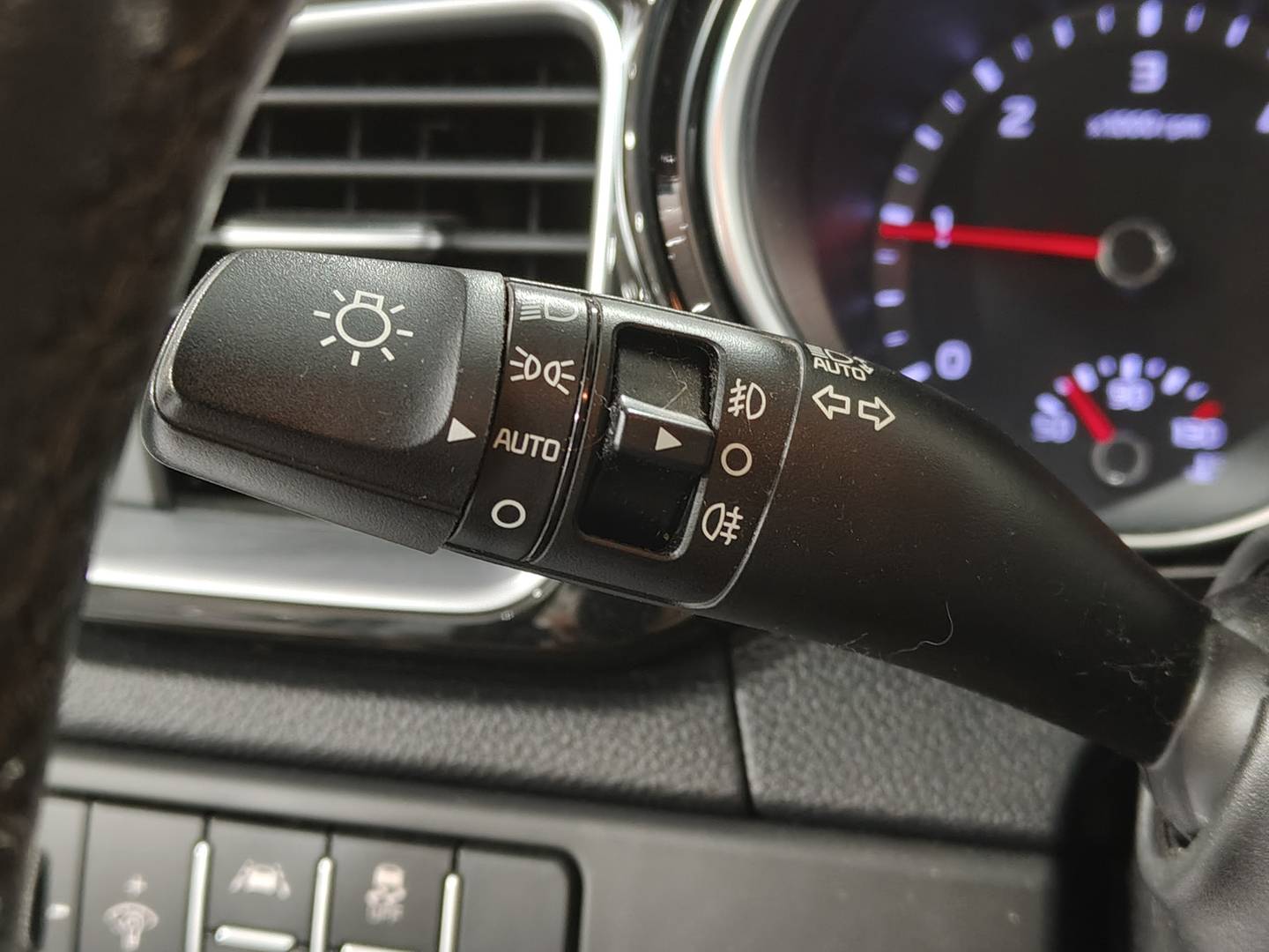 Foto KIA XCeed Kia XCeed 1.6 CRDi Tech DCT (136 CV)