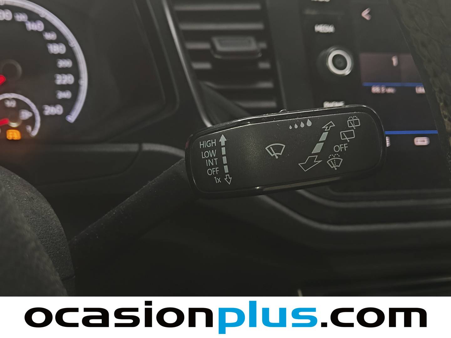 Foto Volkswagen T-Roc Volkswagen T-Roc Edition 1.6 TDI (115 CV)