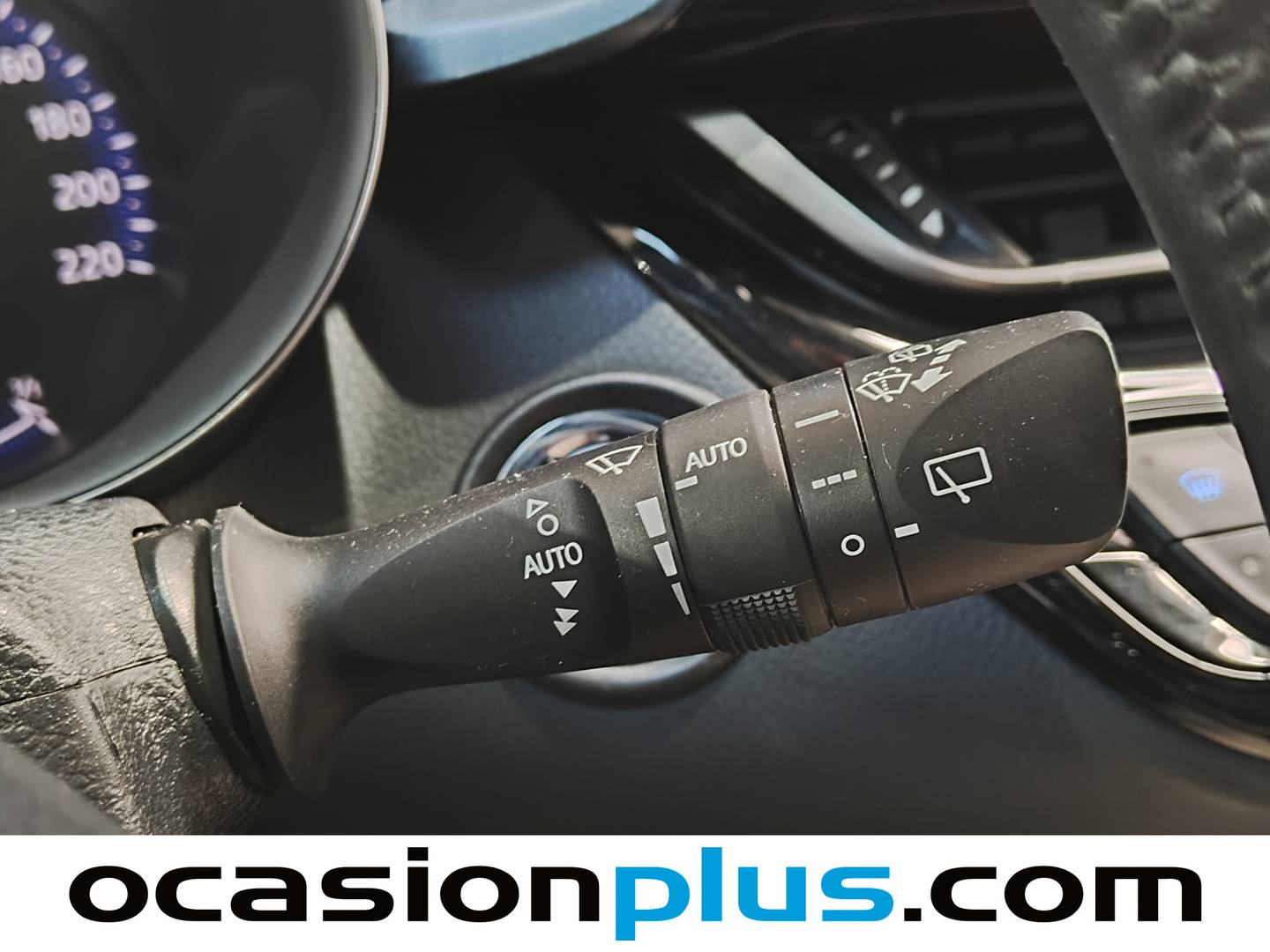 Foto Toyota C-HR Toyota C-HR 1.8 125H Advance (122 CV)