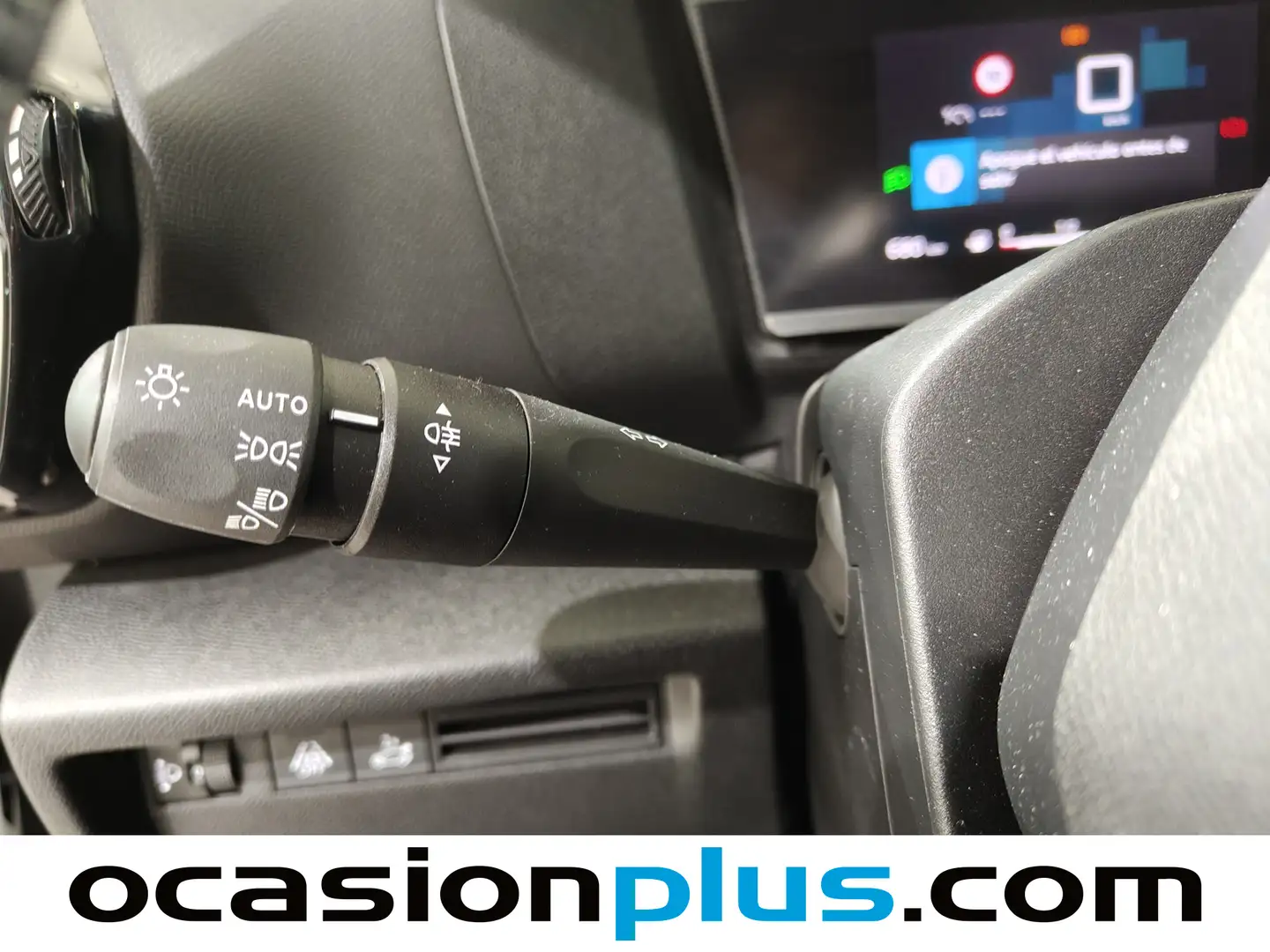 Foto Citroën C4 X Citroen C4 X PureTech 100 S&S 6v You (102 CV)