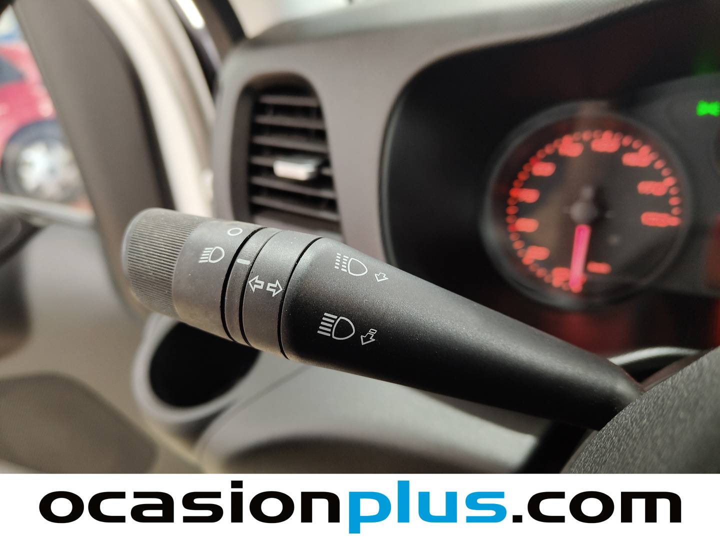 Iveco Daily Iveco Daily Furgon 35S 16 V 3520L/H2 (156 CV) manual