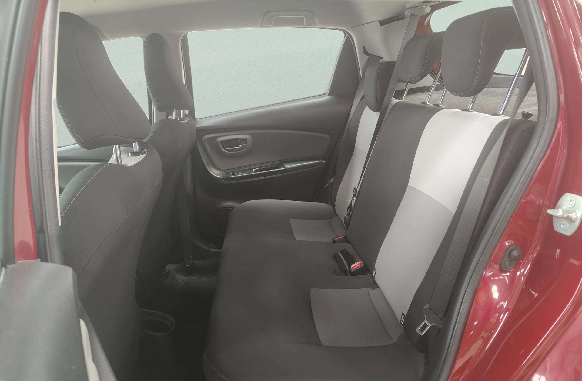 Toyota Yaris 1.5 Hybrid Active - foto 12
