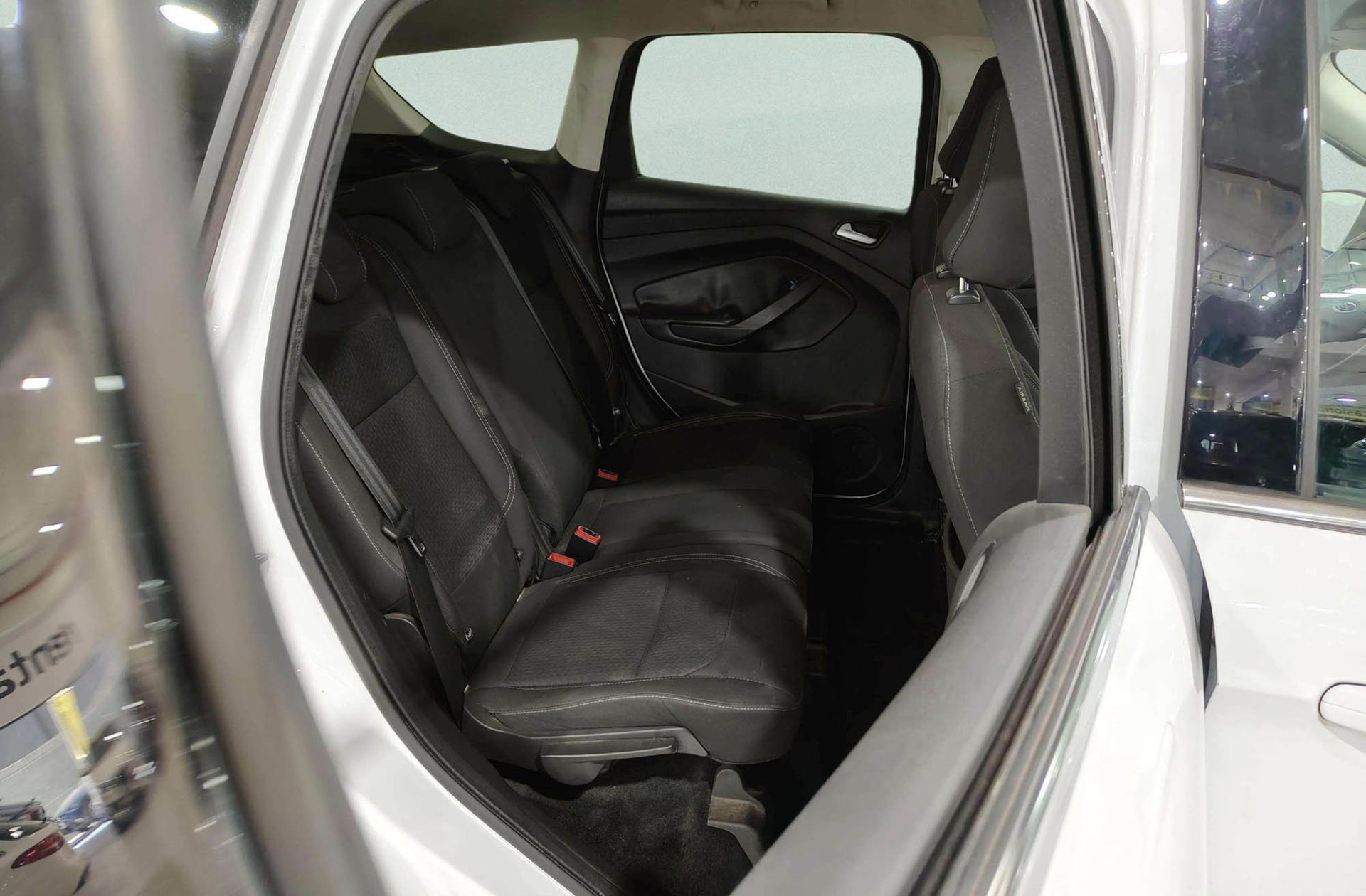 Ford Kuga 1.5 EcoBoost Trend+ 4x2 - foto 15