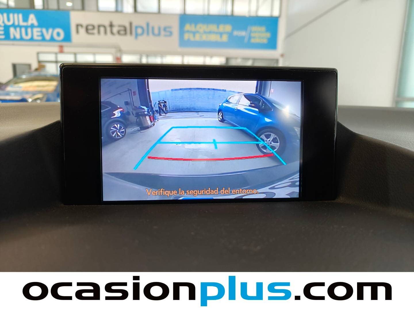 Equipamiento del Lexus CT Lexus CT 200h Executive (136 CV)