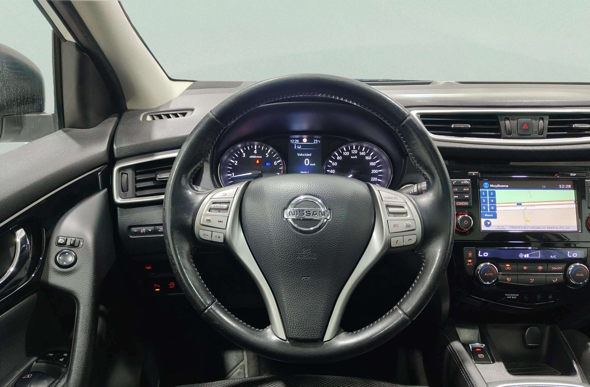 Nissan Qashqai DIG-T 115 N-Connecta 4x2 - foto 25