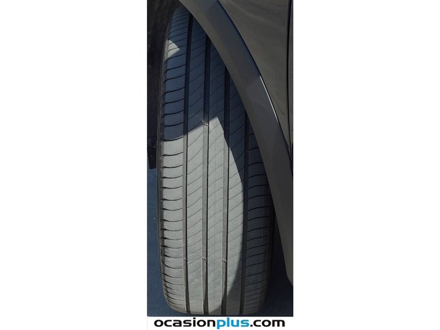 Foto DS DS 3 Crossback DS DS3 Crossback BlueHDi 130 Ines de la Fressange Auto (131 CV)