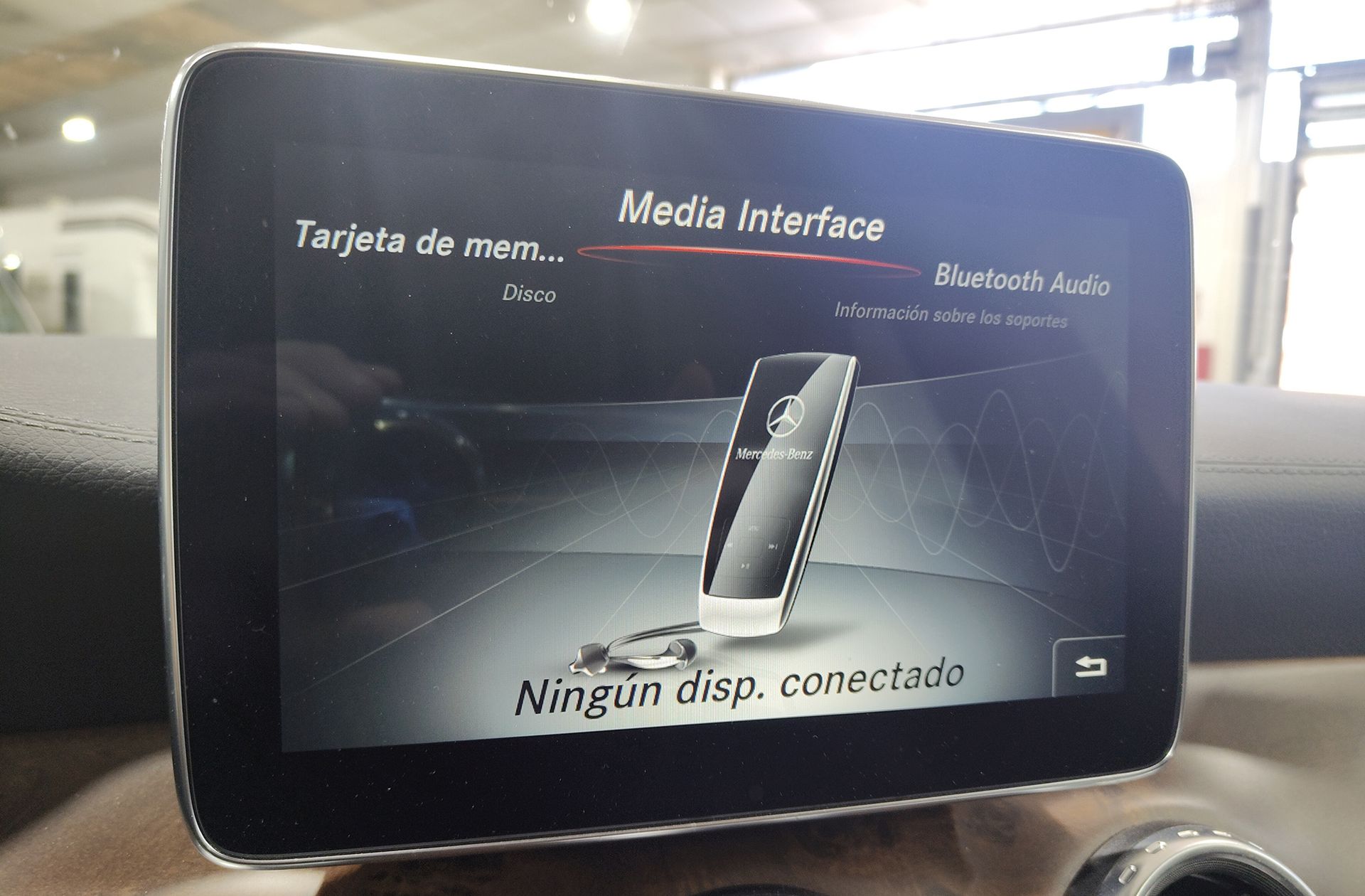 Mercedes-Benz GLA 250 4Matic Urban - foto 35