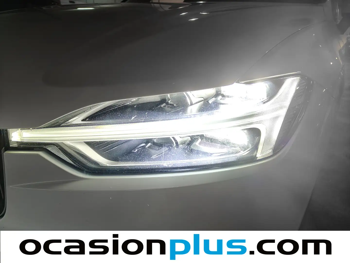 Foto Volvo XC60 Volvo XC60 D4 Momentum AWD Auto (190 CV)