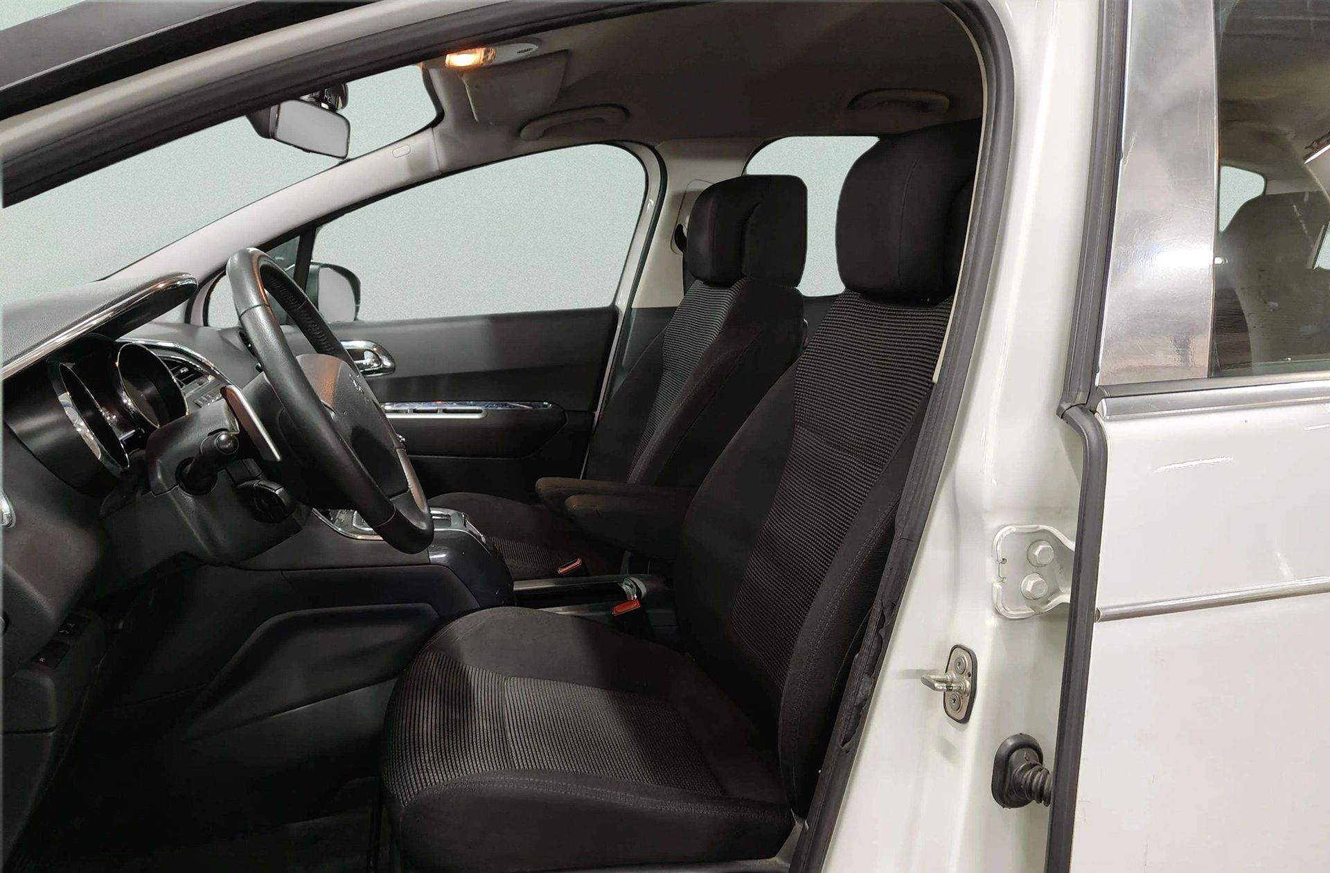 Peugeot 5008 1.6 HDi Premium CMP 7 plazas - foto 10