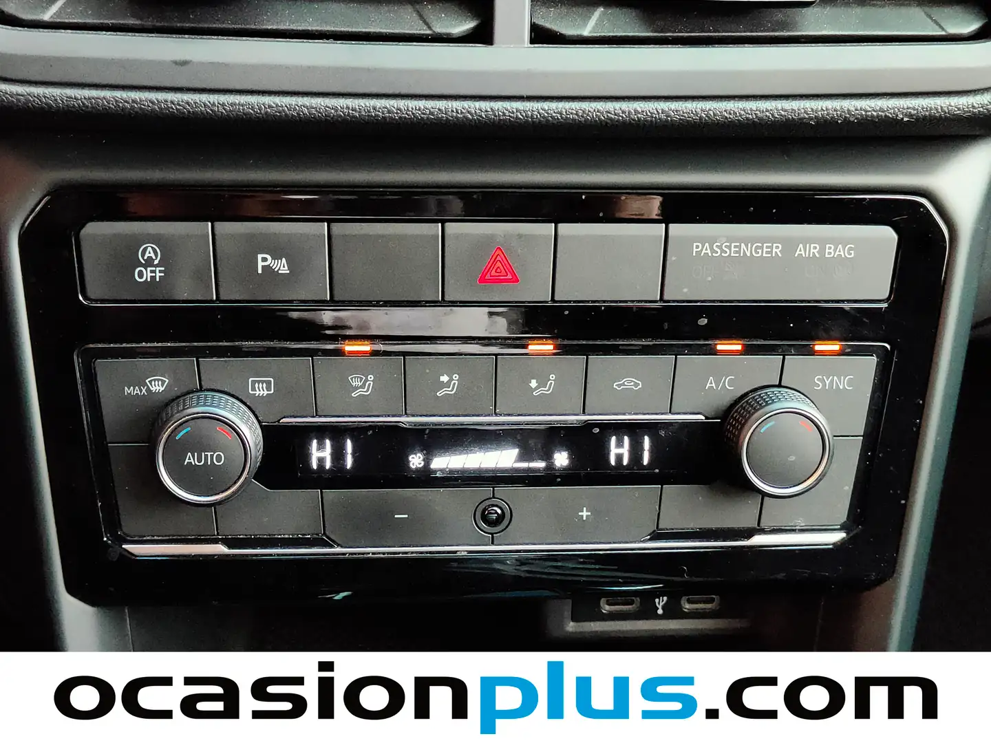 Foto Volkswagen T-Cross Volkswagen T-Cross Advance 1.0 TSI (110 CV) DSG