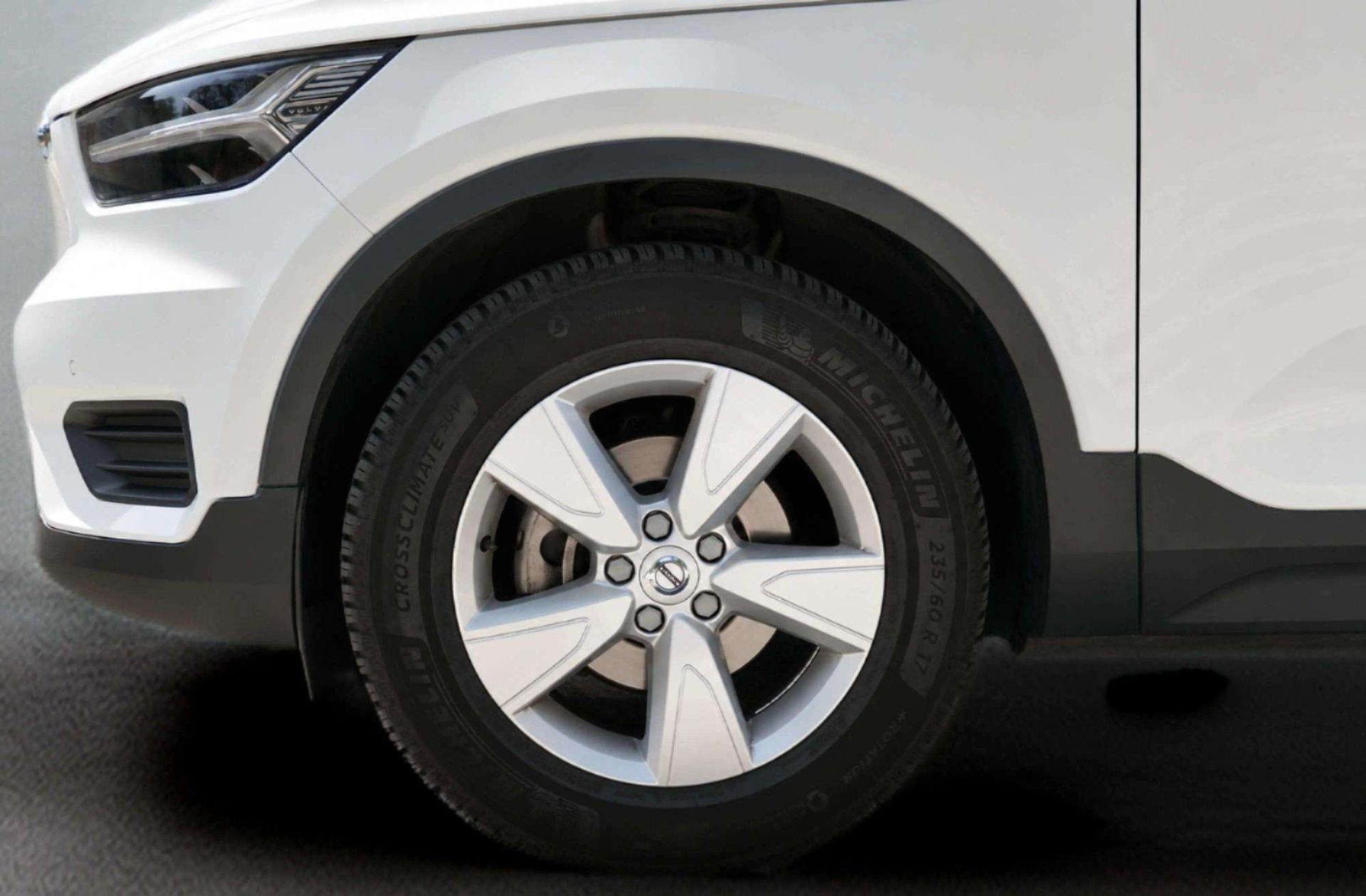 Volvo XC40 T3 - foto 36