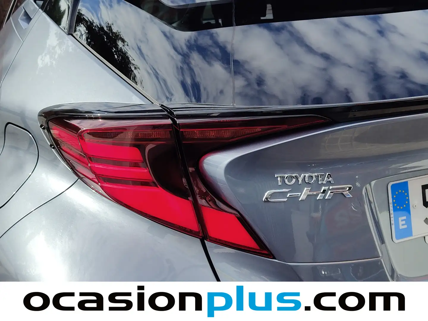 Foto Toyota C-HR Toyota C-HR 180H Advance Luxury (184 CV)