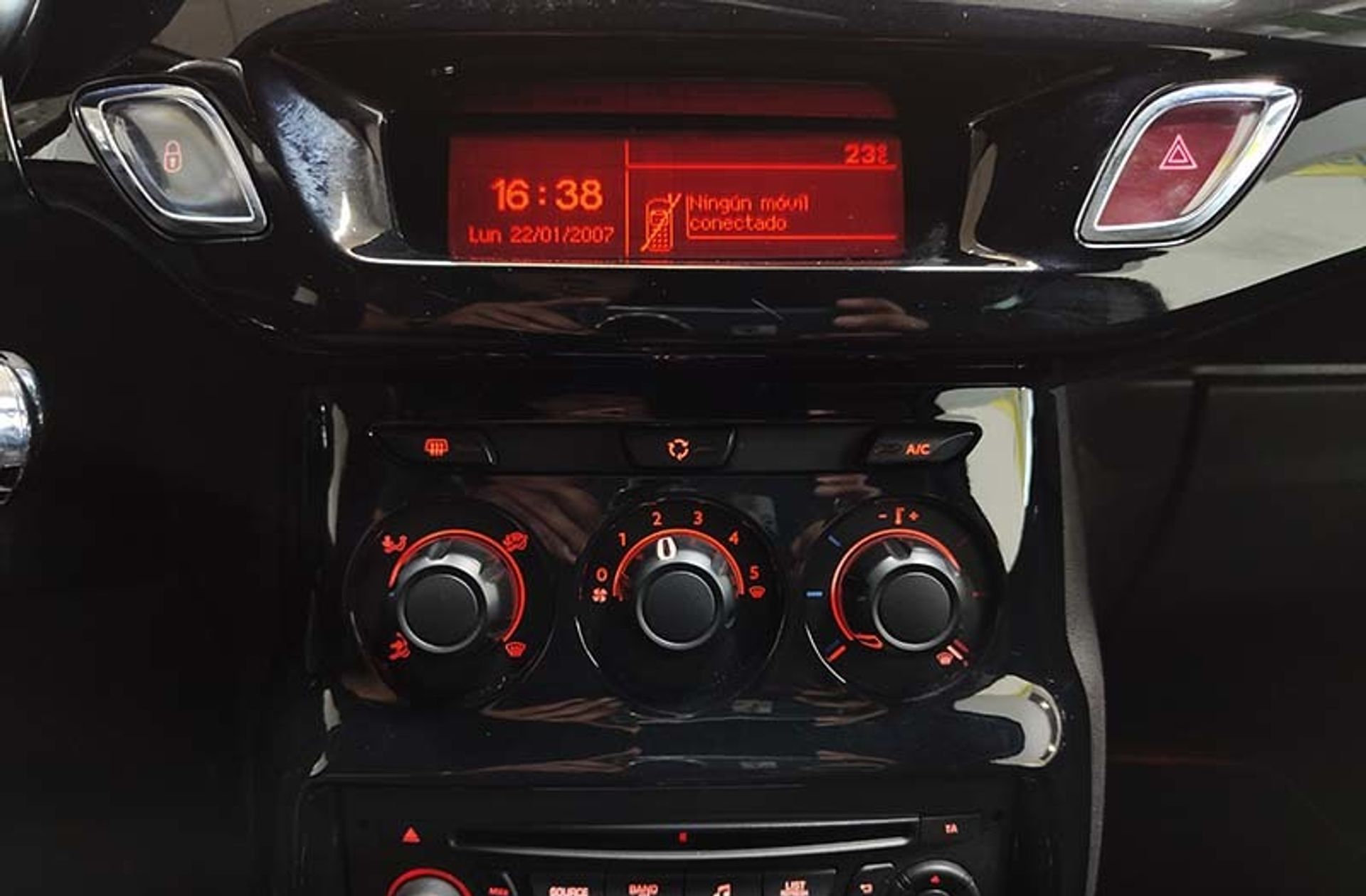 DS DS 3 PureTech 82 Desire - foto 27