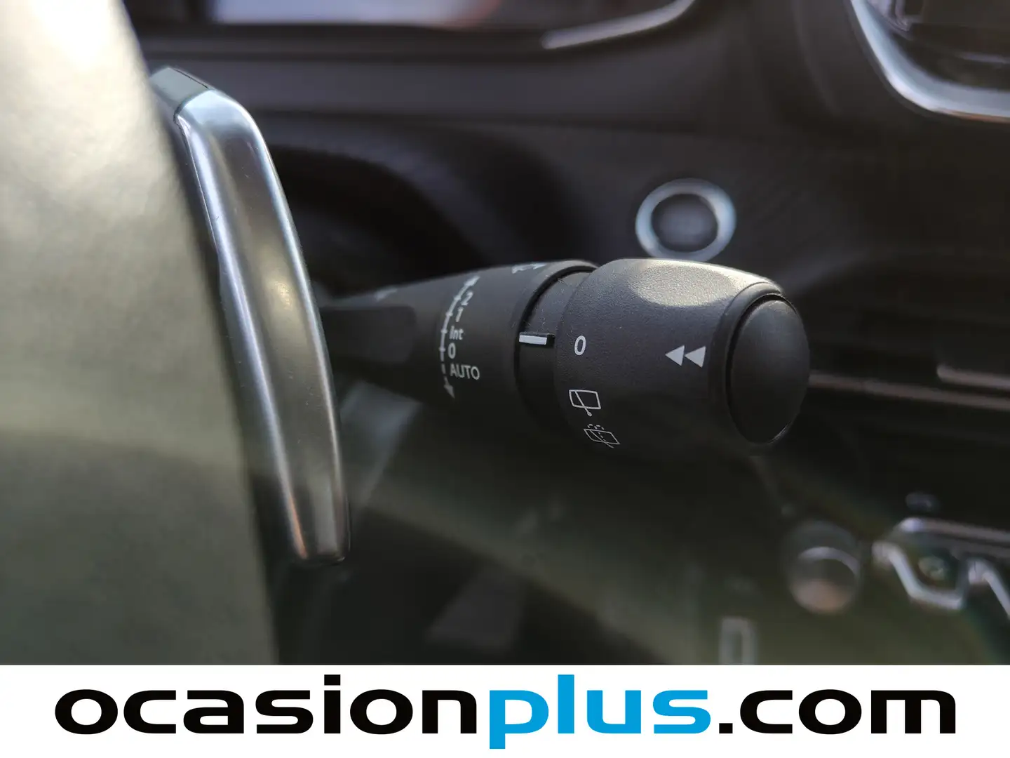 Foto Peugeot 2008 Peugeot 2008 Allure Hybrid eDCS6  (136 CV)