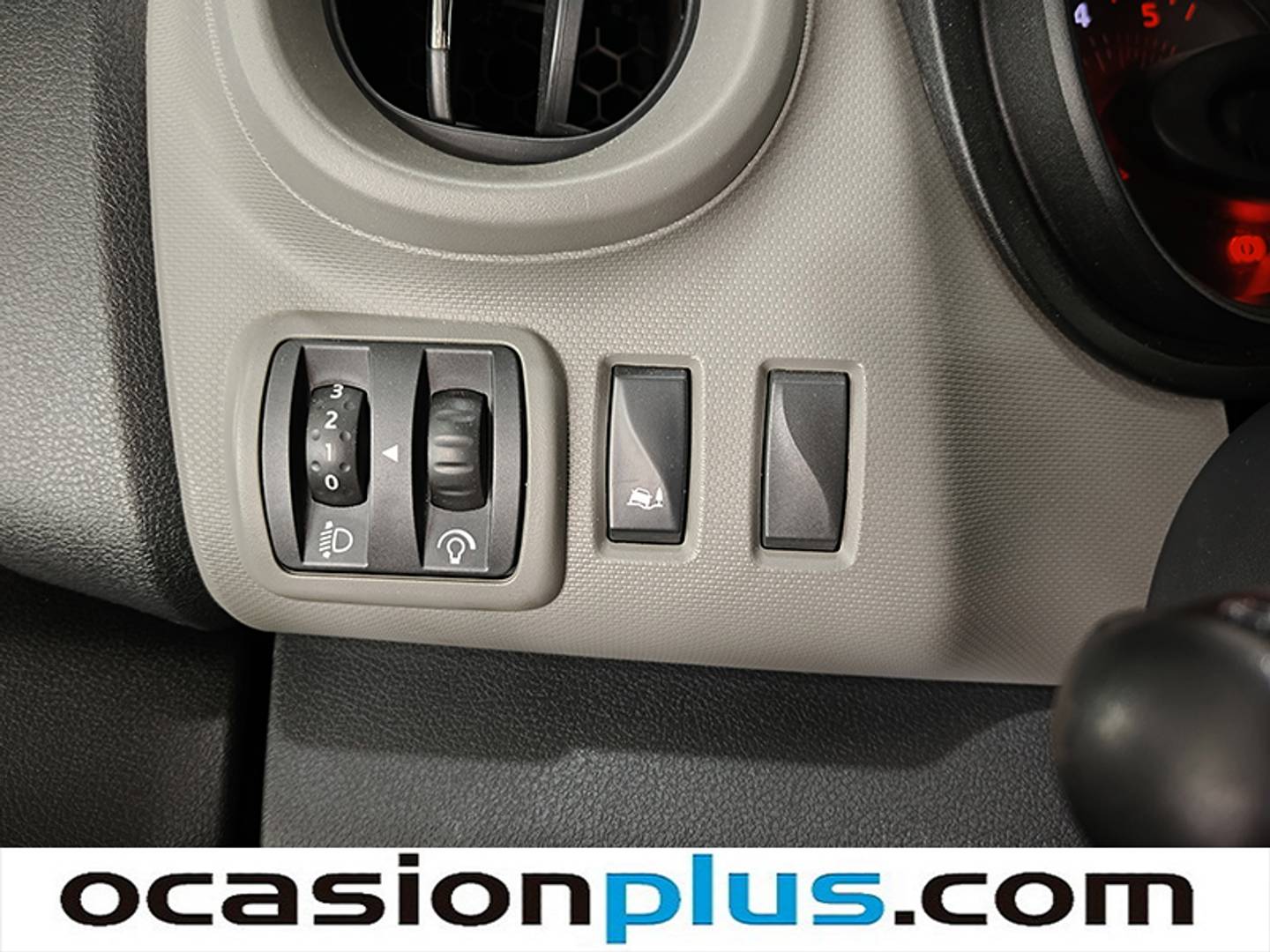 Foto Renault Trafic Renault Trafic Combi 9 Energy dCi (120 CV) 9 Plazas