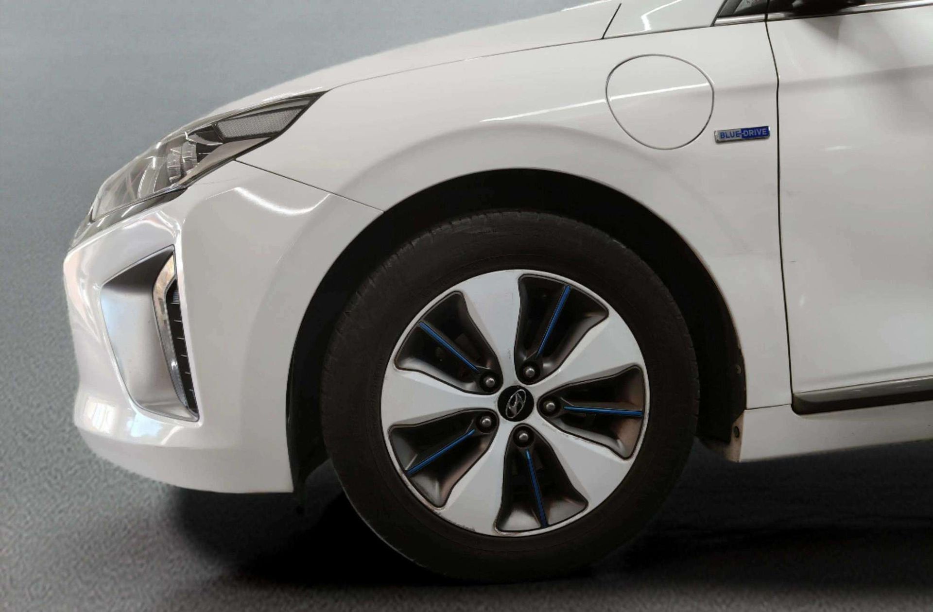 Hyundai Ioniq 1.6 GDI PHEV Tecno DCT - foto 39