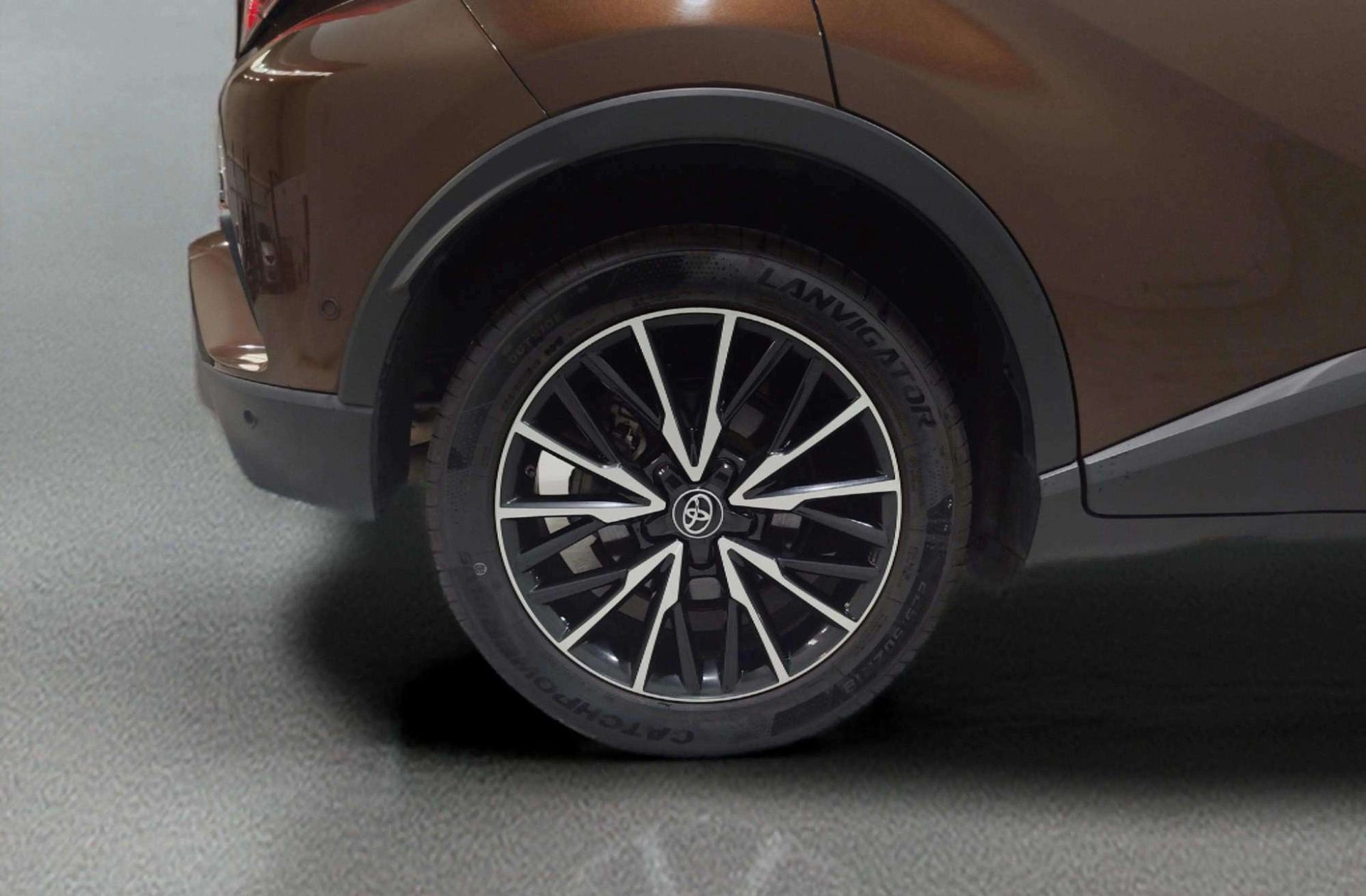 Toyota C-HR 1.8 125H Advance - foto 45