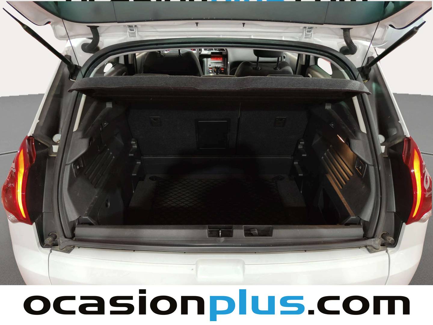 Foto Peugeot 3008 Peugeot 3008 1.2 PureTech Style (130 CV)