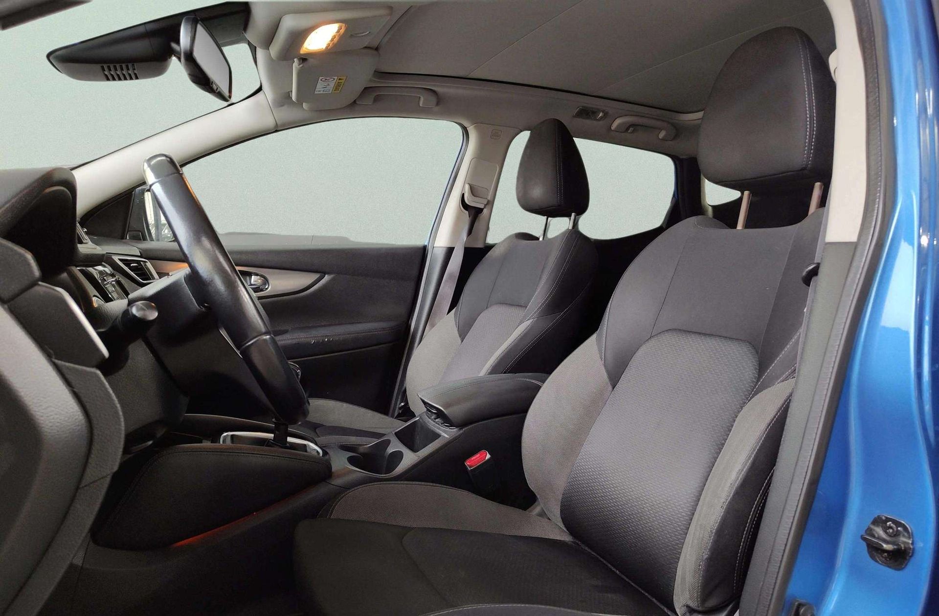 Nissan Qashqai DIG-T 140 N-Connecta - foto 11