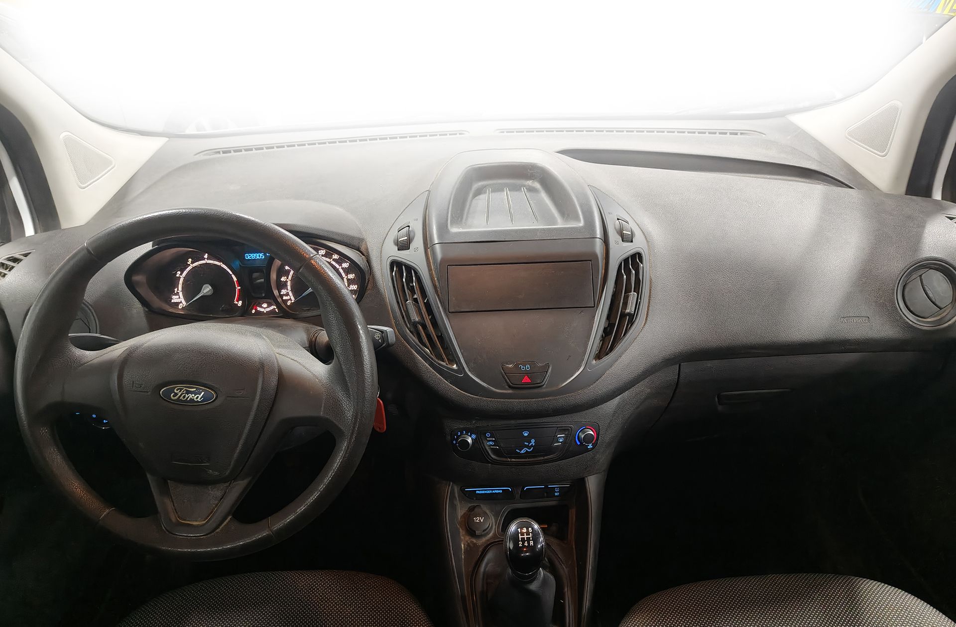 Ford Tourneo Courier 1.0 EcoBoost Ambiente - foto 6