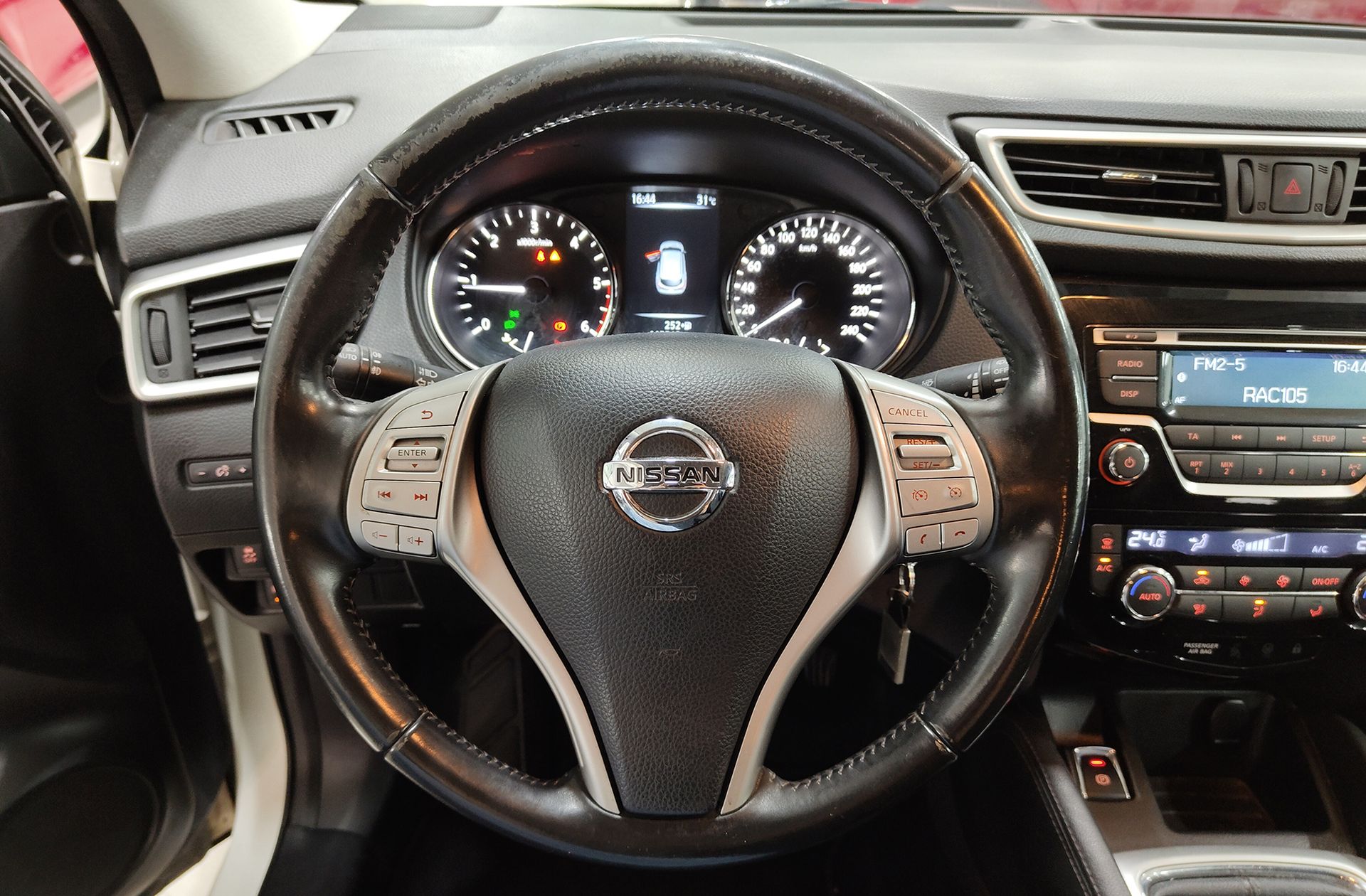 Nissan Qashqai dCi 110 Acenta 4x2 - foto 16