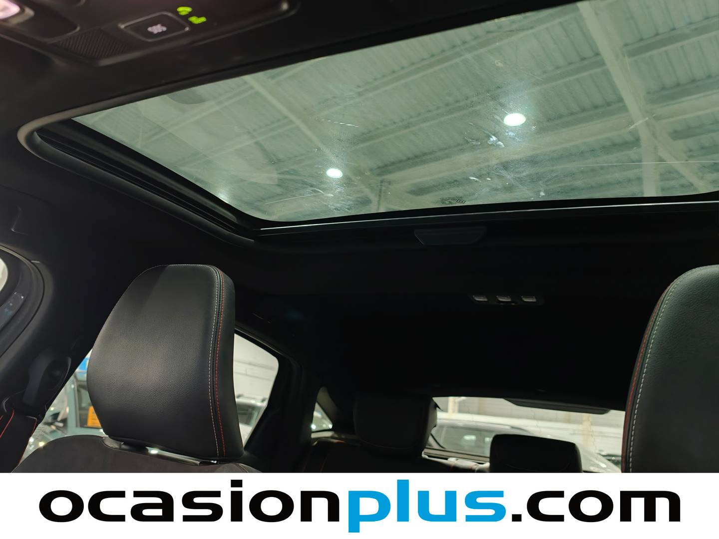 Extras y acabados del Renault Arkana Renault Arkana RS Line TCe (160 CV) EDC Microhíbrido