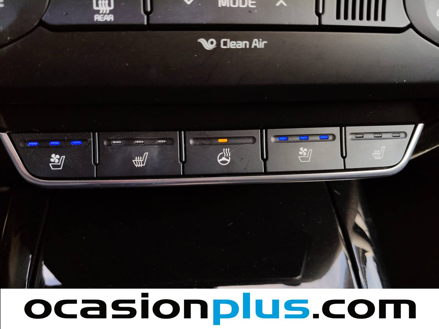 Paquetes del KIA Sorento KIA Sorento 2.2 CRDi Emotion 4x4 Auto (200 CV) 7 Plazas