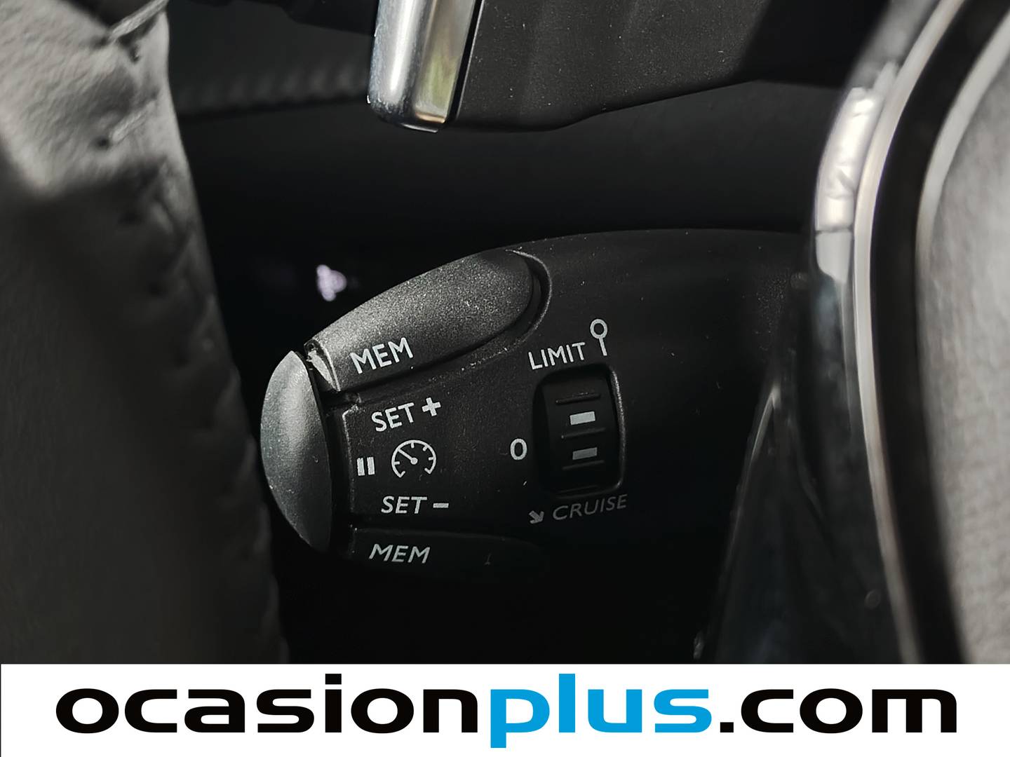 Foto Peugeot 2008 Peugeot 2008 PureTech 130 S&S Allure EAT8 (130 CV)