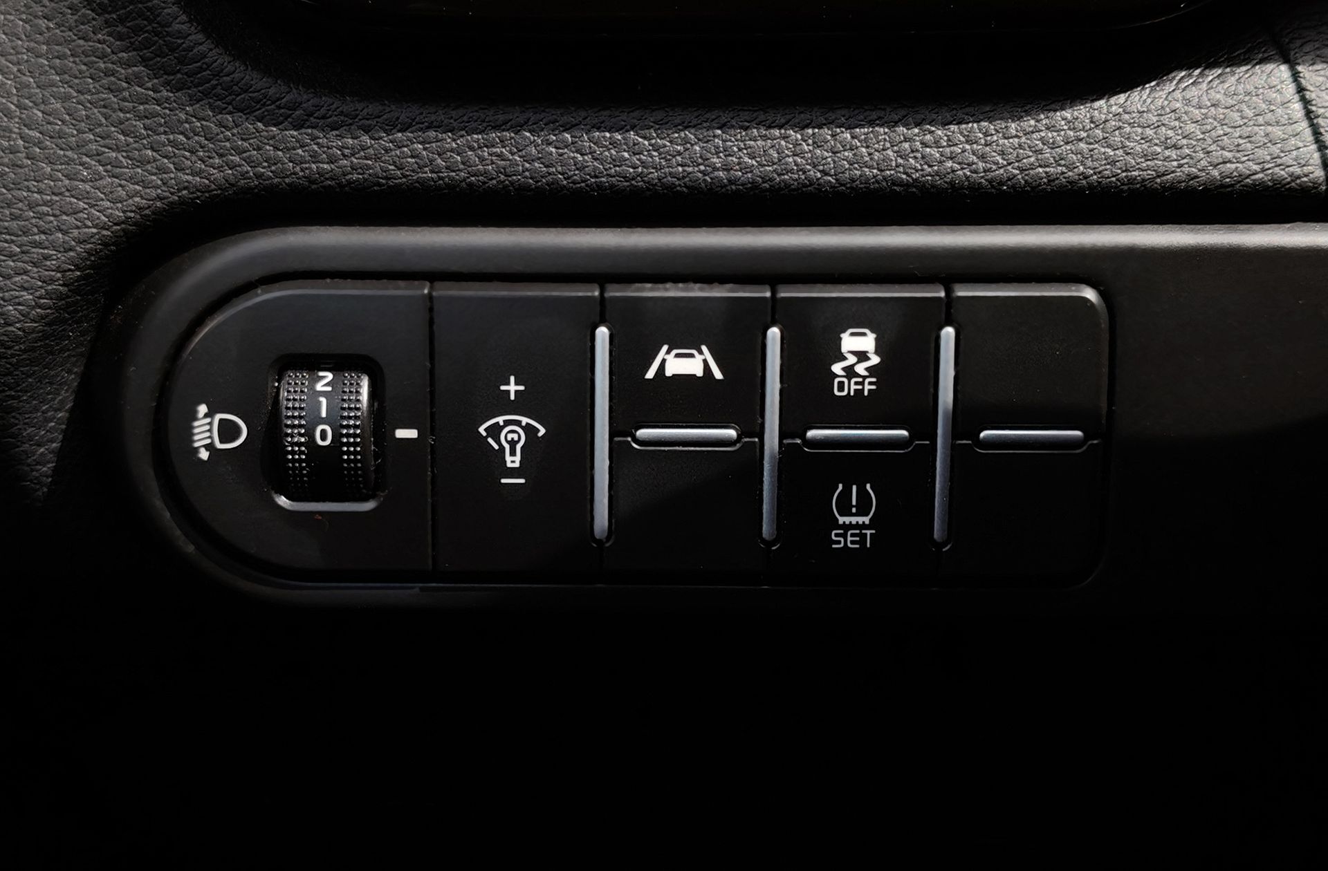 Kia Ceed 1.0 MHEV Style Edition DCT - foto 13