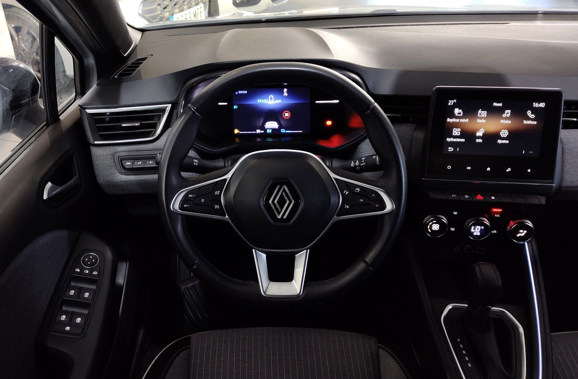 Renault Clio Techno E-Tech Híbrido - foto 22