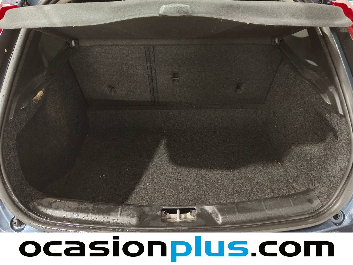 Fotos maletero Volvo V40 Volvo V40 T2 Momentum (122 CV)