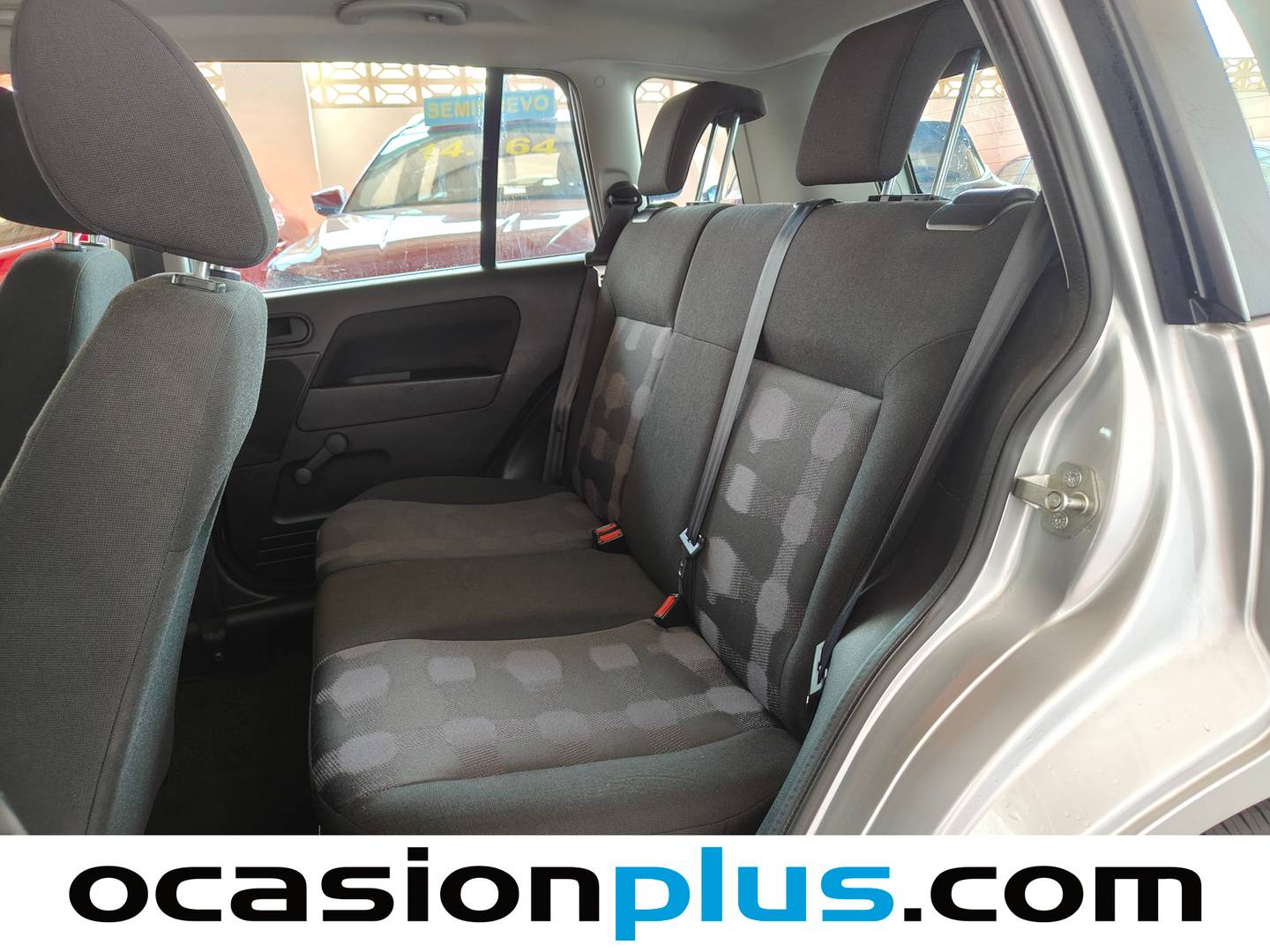 Foto asientos traseros Ford Fusion Ford Fusion 1.4 16v Ambiente (80 CV)